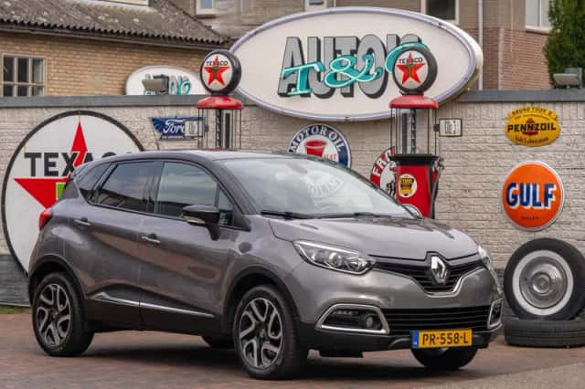 Renault Captur (2017) thumbnail 1