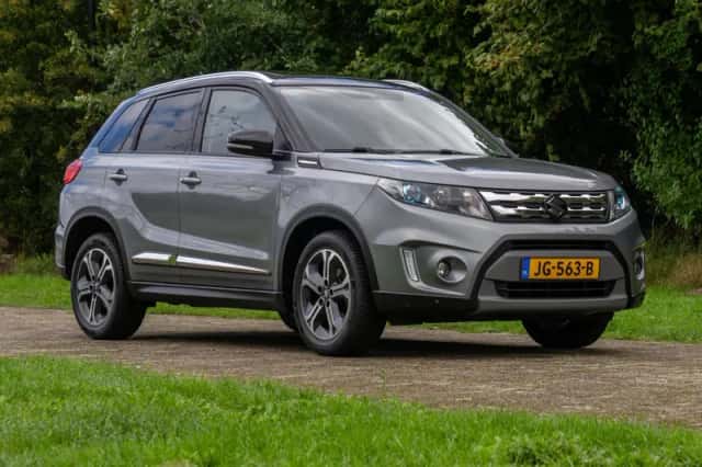 Suzuki Vitara (2016) thumbnail 2