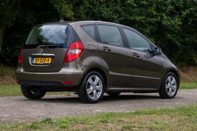 Mercedes-Benz A-Klasse (2011) thumbnail 4