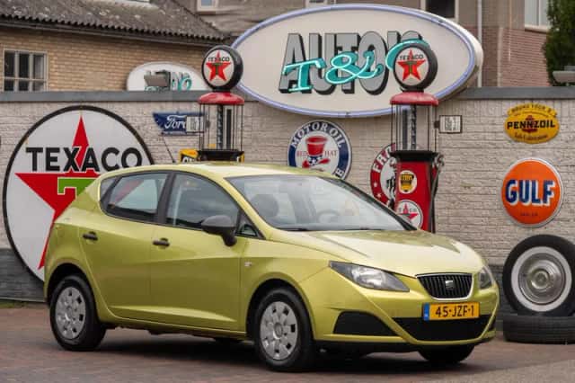 SEAT Ibiza (2009) thumbnail 1