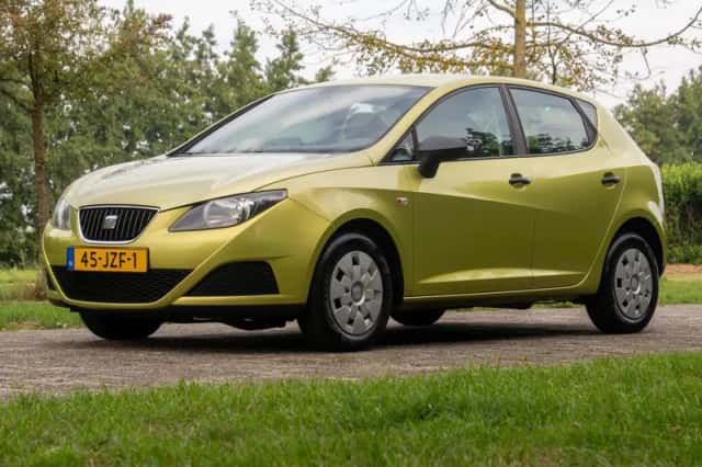 SEAT Ibiza (2009) thumbnail 2