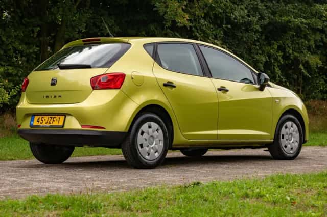 SEAT Ibiza (2009) thumbnail 4