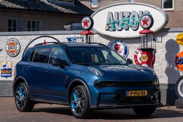 Lynk & Co 01 (2022) thumbnail 1