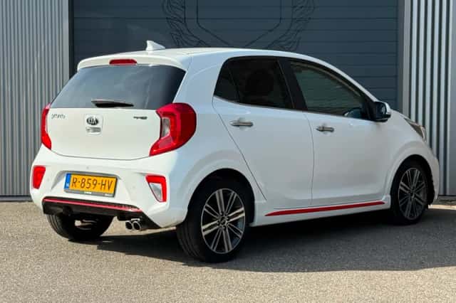 Kia Picanto (2018) thumbnail 3