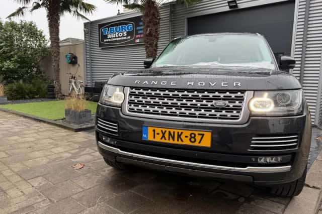 Land Rover Range Rover (2014) thumbnail 2