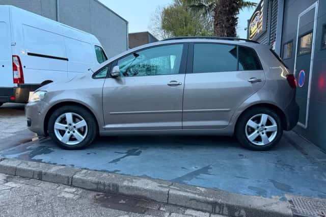Volkswagen Golf Plus (2011) thumbnail 2