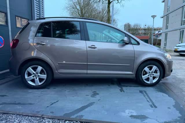 Volkswagen Golf Plus (2011) thumbnail 4