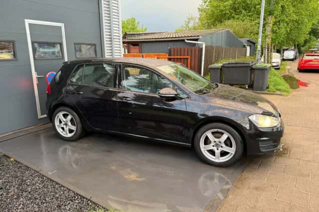 Volkswagen Golf (2013) thumbnail 4