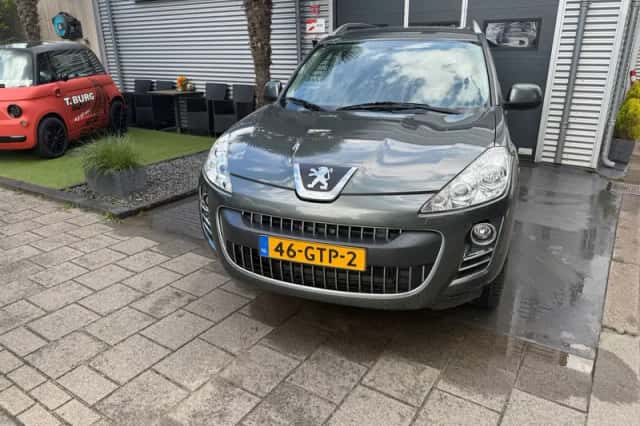 Peugeot 4007 (2008) thumbnail 5