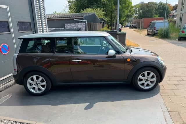 MINI Clubman (2007) thumbnail 3