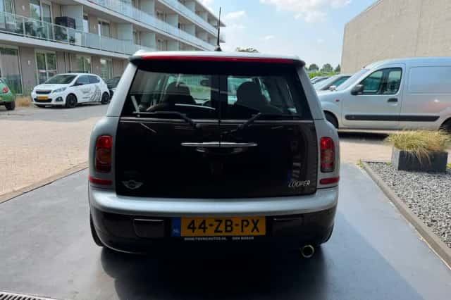MINI Clubman (2007) thumbnail 5