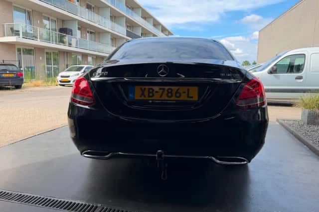 Mercedes-Benz C-Klasse (2015) thumbnail 5