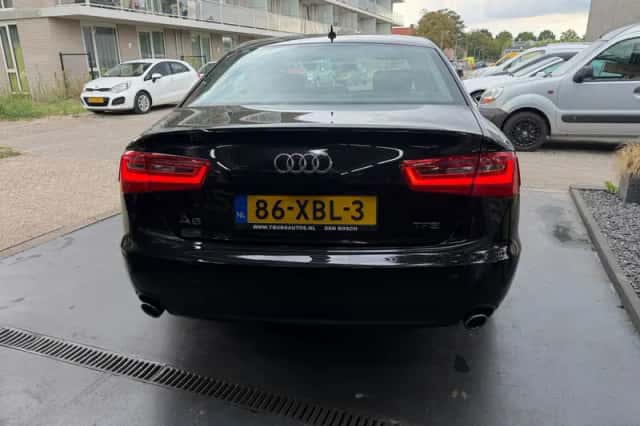 Audi A6 (2012) thumbnail 4