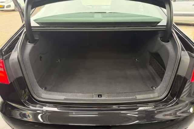 Audi A6 (2012) thumbnail 5