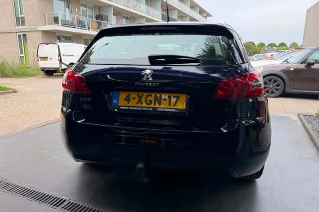 Peugeot 308 (2014) thumbnail 5
