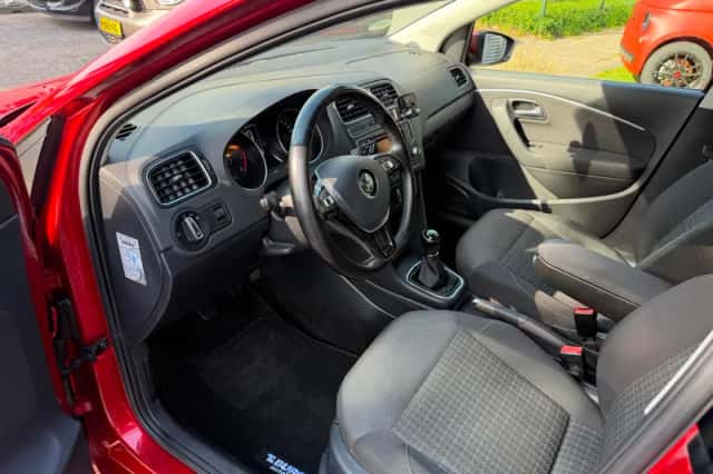 Volkswagen Polo (2017) thumbnail 6