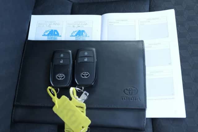 Toyota Yaris (2021) thumbnail 6