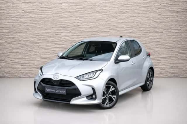 Toyota Yaris (2025) thumbnail 1
