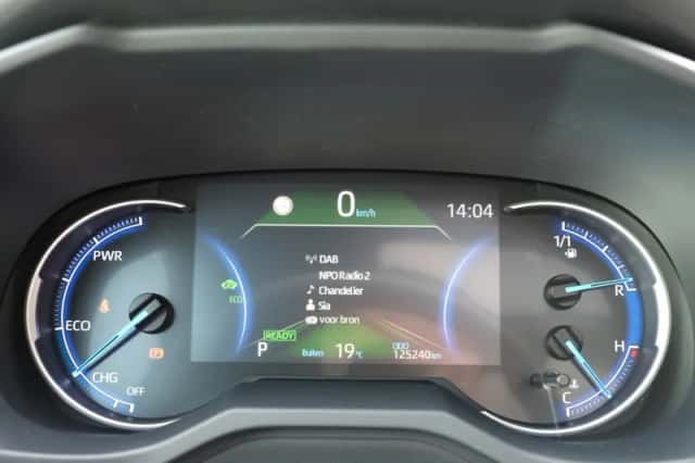 Toyota RAV4 (2019) thumbnail 3