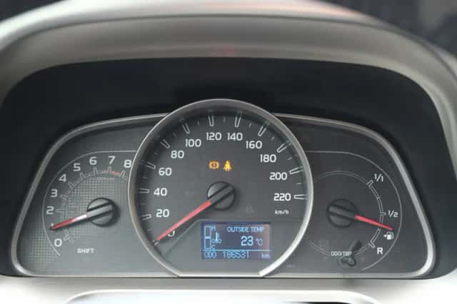 Toyota RAV4 (2014) thumbnail 2