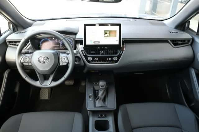Toyota Corolla Cross (2026) thumbnail 4