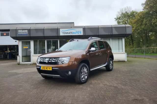 Dacia Duster (2014) thumbnail 1