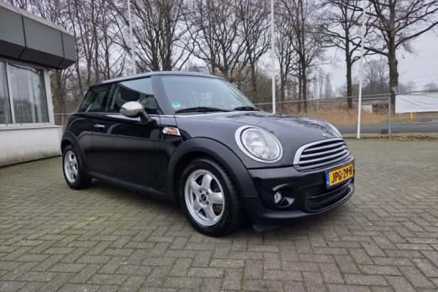 MINI One (2010) thumbnail 5