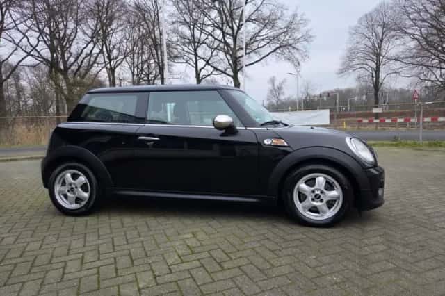 MINI One (2010) thumbnail 6