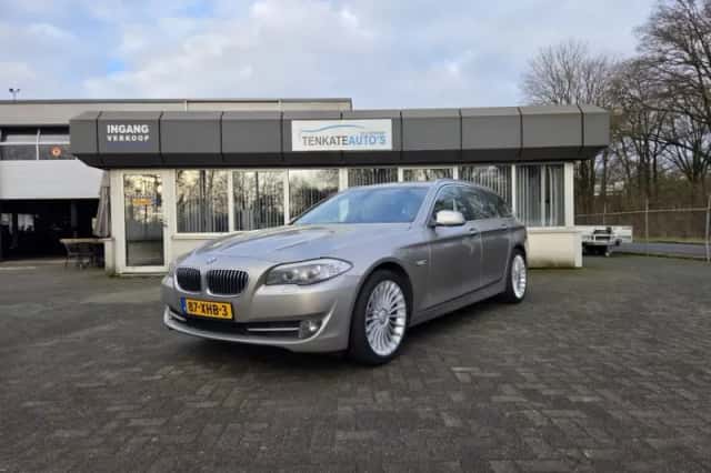 BMW 5-Serie (2012) thumbnail 1