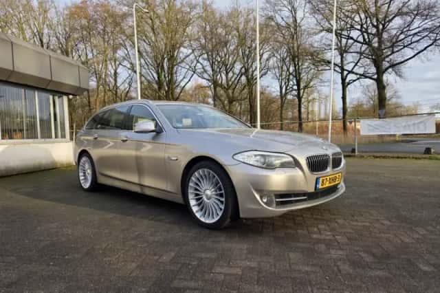 BMW 5-Serie (2012) thumbnail 3