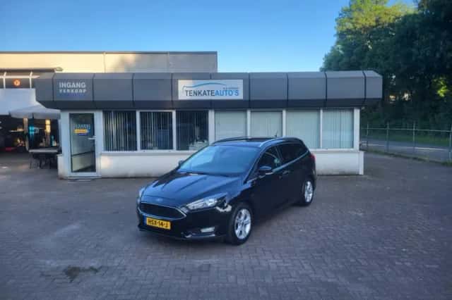 Ford Focus (2017) thumbnail 2