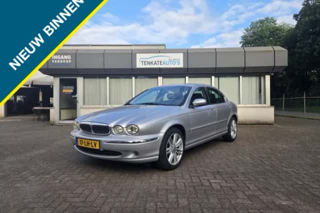 Jaguar X-Type (2003) thumbnail 1