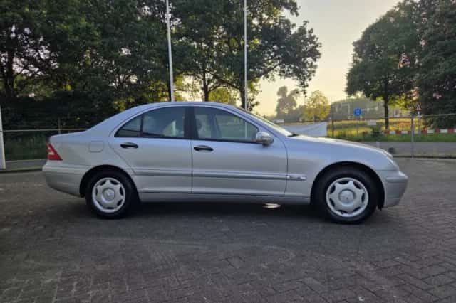 Mercedes-Benz C-Klasse (2003) thumbnail 5