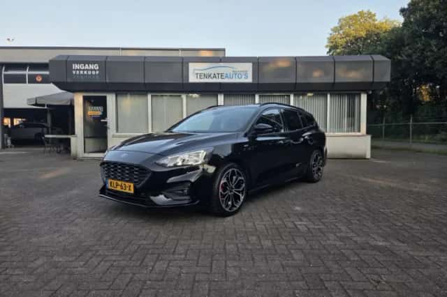 Ford Focus (2021) thumbnail 4