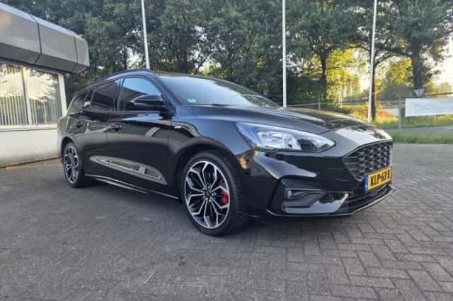 Ford Focus (2021) thumbnail 6