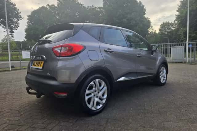 Renault Captur (2013) thumbnail 3