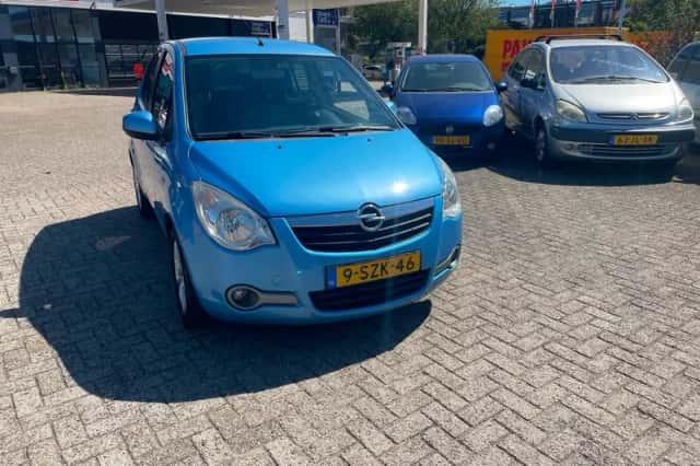 Opel Agila (2013) thumbnail 3