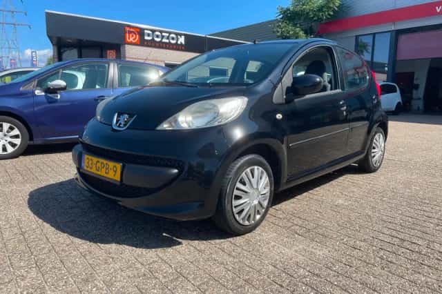 Peugeot 107 (2008) thumbnail 2