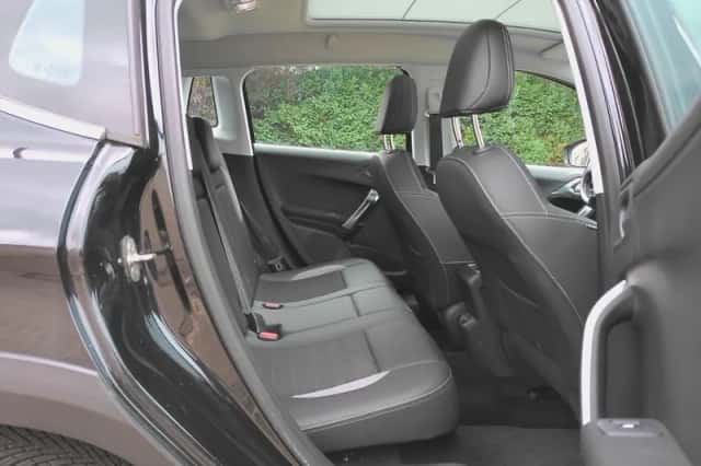 Peugeot 2008 (2016) thumbnail 5