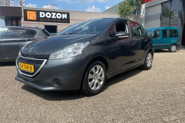 Peugeot 208 (2013) thumbnail 4