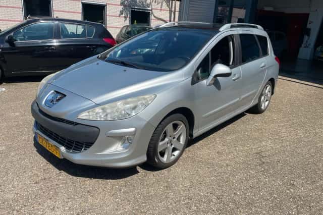 Peugeot 308 (2011) thumbnail 2