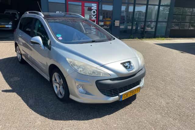 Peugeot 308 (2011) thumbnail 3