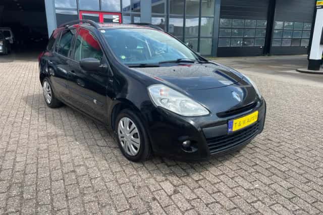 Renault Clio (2011) thumbnail 4