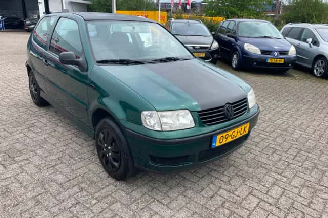 Volkswagen Polo (2000) thumbnail 3