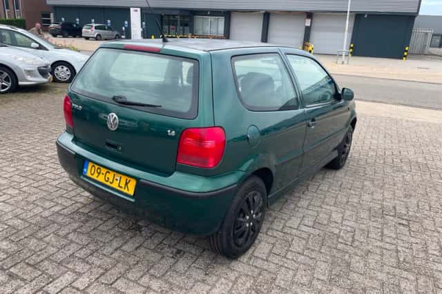 Volkswagen Polo (2000) thumbnail 4