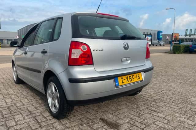 Volkswagen Polo (2003) thumbnail 6