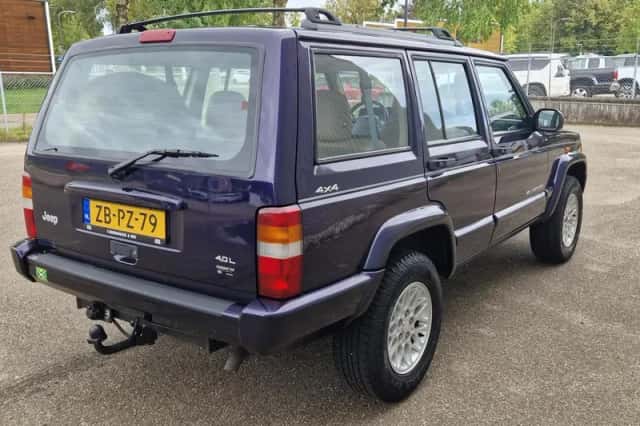 Jeep Cherokee (1999) thumbnail 5