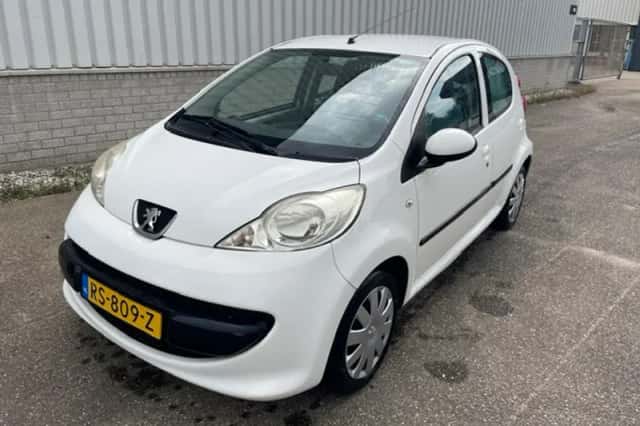 Peugeot 107 (2008) thumbnail 1