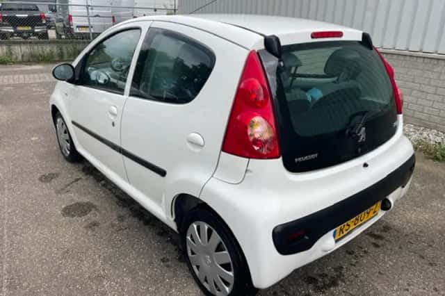 Peugeot 107 (2008) thumbnail 2
