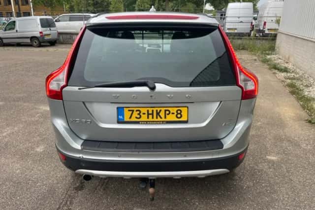 Volvo XC60 (2009) thumbnail 4